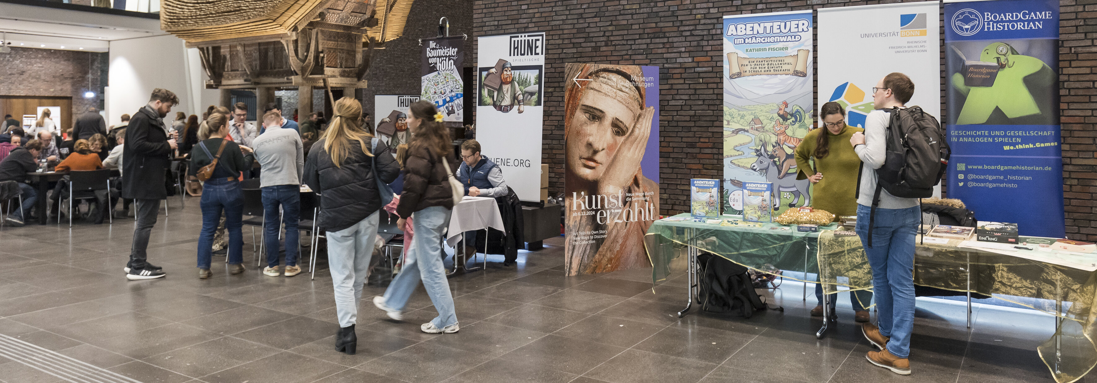 Publikum bei Spielen im Museum Schnütgen