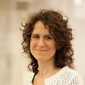 Porträtfoto von Andrea Hünteler.