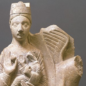  Siegburg Madonna,  Cologne, third quarter of the 12th cent., limestone, h. 41 cm, inv. no. K 10 a, b, © Rheinisches Bildarchiv 