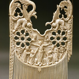  So-called Comb of St. Heribert, Metz, ca 870, ivory, 19 x 12 cm, Inv. No. B 100, Museum Schnütgen (from the F.F. Wallraf Collection)© Rheinisches Bildarchiv 
