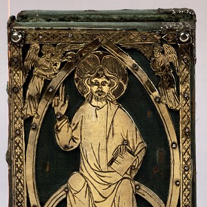  Evangelistar (Evangelien in der Abfolge des Kirchenjahres) und Ordo missae (Ablauf der Messe und Gebete des Priesters), Köln, 2. V. 12. Jh., Einband: Köln, 1. V. 14. Jh., Pergament, 18 x 12 cm, Einband: Holzdeckel, Samtüberzug, vergoldetes Silberblech, 19,5 x 12,5 cm,  Inv.-Nr. G 532, © Rheinisches Bildarchiv 