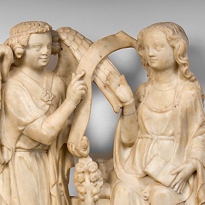  Verkündigung an Maria vom Hochaltar des Kölner Doms, Köln, um 1310-1322, Marmor, H. 38,5 cm, Inv.-Nr. K 210 c, Museum Schnütgen (aus der Sammlung F.F. Wallraf), © Rheinisches Bildarchiv 
